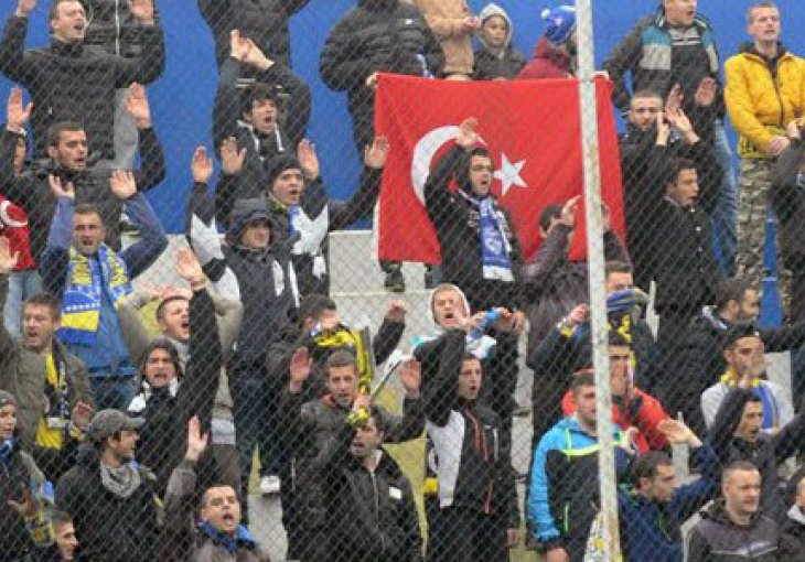 Nakon Hrvatske, navijački neredi i u Srbiji na utakmici Novi Pazar-Crvena Zvezda