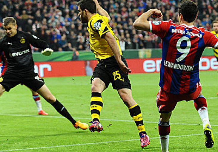 Allianz Arena zanijemila: Dortmund je u finalu!