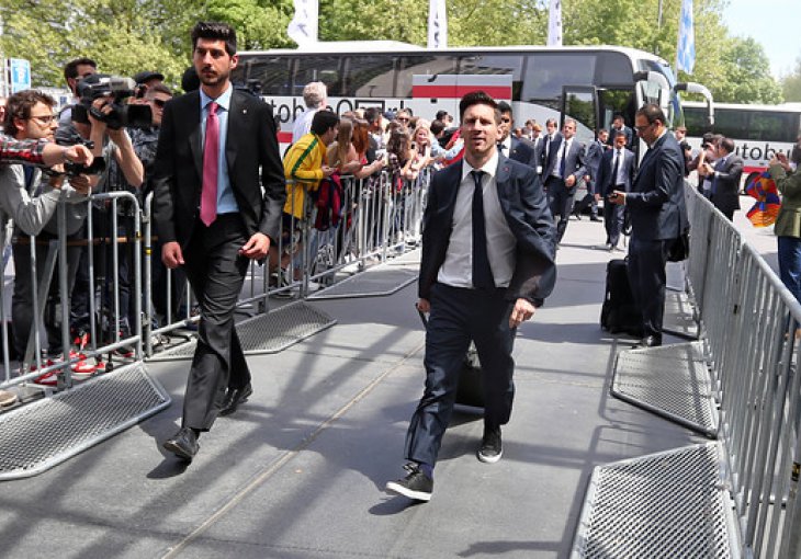 Barca stigla u Madrid, Messi poslao ružnu sliku arogantnim ponašanjem