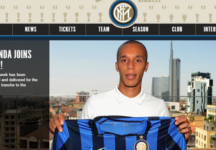 Miranda potpisao za Inter, Mancini dovodi još jedno pojačanje iz Atletica?