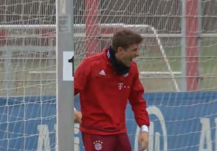 Kako je Albanac pokupio svu slavu na treningu Bayerna