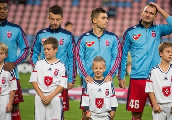 Asmir Suljić pocrvenio protiv Ferencvarosa