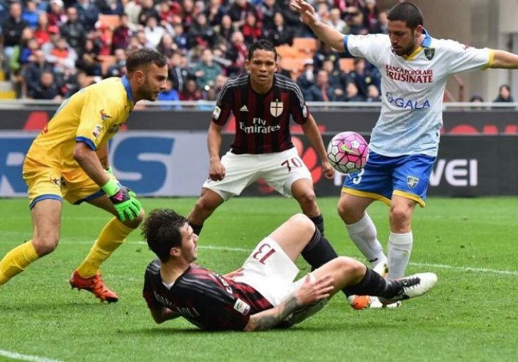 Menez spasio Milan novog debakla, Sassuolo ostao u trci za Evropu