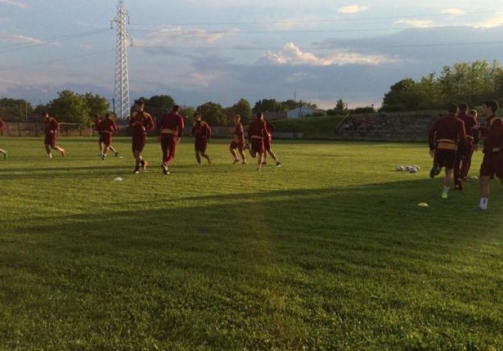 Prvotimci FK Sarajevo trenirali na stadionu NK Rudar Bukinje