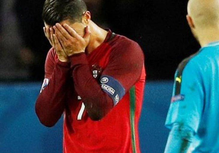 Ronaldo se osramotio: Promašio 