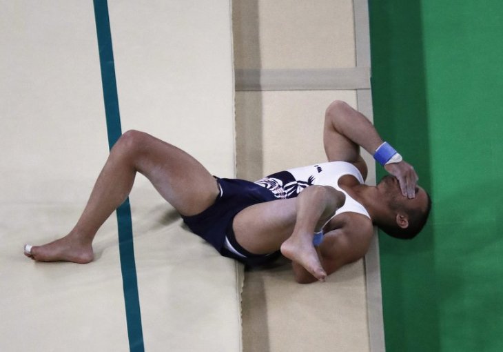 Olimpijske igre prekinula stravična povreda francuskog gimnastičara