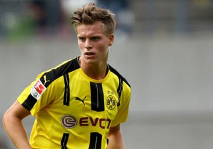 Mladi Bosanac zaigrao u prvoj postavi Borussije Dortmund  