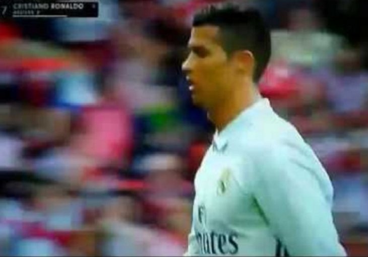 Ronaldo baš i ne voli kada ga se izvede iz igre 